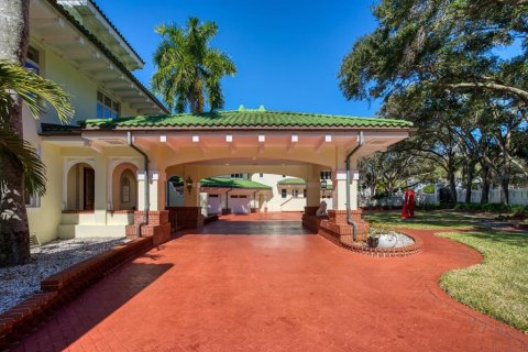 House in Clearwater, Florida 10 bedrooms, 1530.29 sq.m. № 1579139 - photo 8