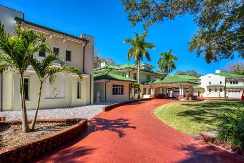 House in Clearwater, Florida 10 bedrooms, 1530.29 sq.m. № 1579139 - photo 6