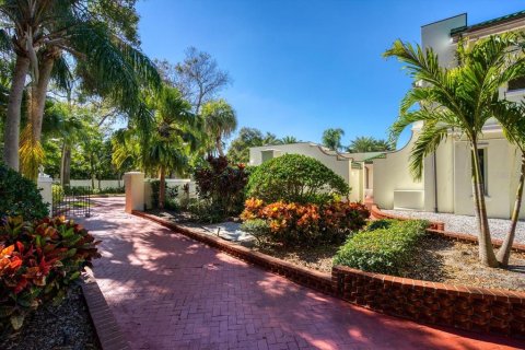 House in Clearwater, Florida 10 bedrooms, 1530.29 sq.m. № 1579139 - photo 7
