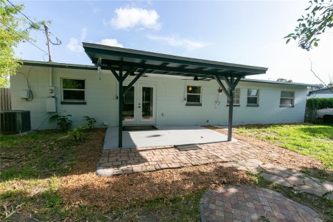 House in Winter Park, Florida 3 bedrooms, 106.74 sq.m. № 2222757 - photo 23