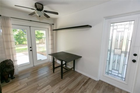 House in Winter Park, Florida 3 bedrooms, 106.74 sq.m. № 2222757 - photo 9