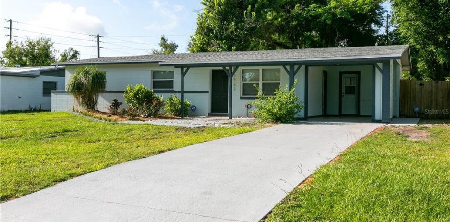 House in Winter Park, Florida 3 bedrooms, 106.74 sq.m. № 2222757