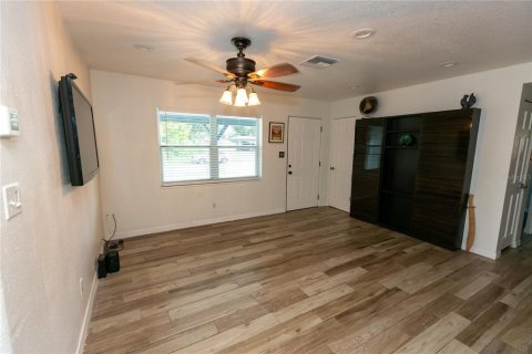 House in Winter Park, Florida 3 bedrooms, 106.74 sq.m. № 2222757 - photo 12
