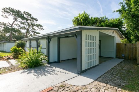 House in Winter Park, Florida 3 bedrooms, 106.74 sq.m. № 2222757 - photo 22