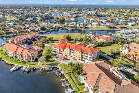 Condo in Punta Gorda, Florida, 2 bedrooms № 2403428