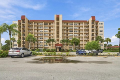Condo in Lake Worth, Florida, 2 bedrooms № 2378668