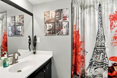 Condo in Lake Worth, Florida, 2 bedrooms  № 2378668 - photo 15