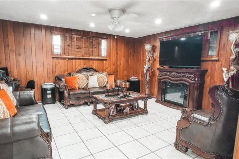 House in Miramar, Florida 3 bedrooms № 1845751 - photo 22