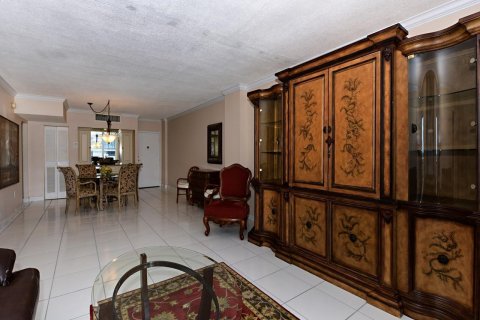 Copropriété à louer à Palm Beach, Floride: 1 chambre, 93.65 m2 № 2087686 - photo 11