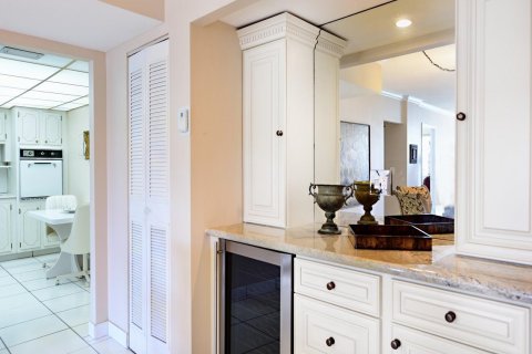 Copropriété à louer à Palm Beach, Floride: 1 chambre, 93.65 m2 № 2087686 - photo 6