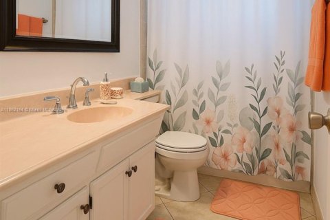 Condo in Lauderdale Lakes, Florida, 2 bedrooms  № 1889794 - photo 14