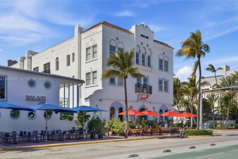 Отель, гостиница в Майами-Бич, Флорида 1 спальня, 45.34м2 № 2029044