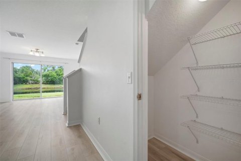 Купить таунхаус в Ривервью, Флорида 5 комнат, 116.5м2, № 1689931 - фото 16