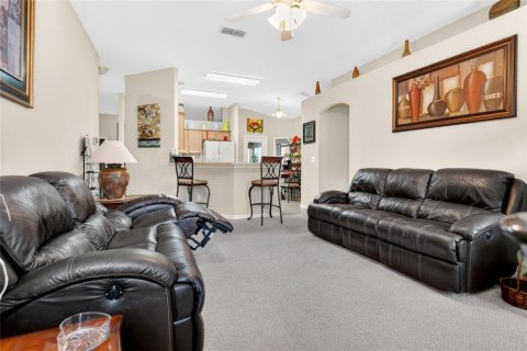 Casa en venta en Groveland, Florida, 4 dormitorios, 180.51 m2 № 2157064 - foto 13