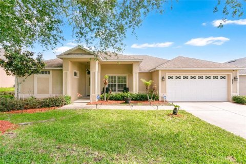 Casa en Groveland, Florida 4 dormitorios, 180.51 m2 № 2157064