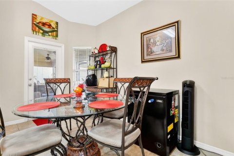 Casa en venta en Groveland, Florida, 4 dormitorios, 180.51 m2 № 2157064 - foto 10