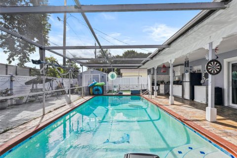 Casa en venta en Sunrise, Florida, 4 dormitorios, 137.59 m2 № 2004069 - foto 27