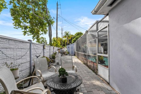 Casa en venta en Sunrise, Florida, 4 dormitorios, 137.59 m2 № 2004069 - foto 30