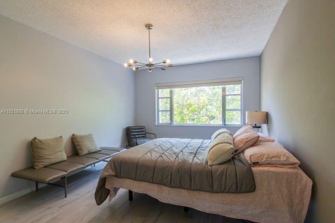 Copropriété à louer à Fort Lauderdale, Floride: 2 chambres, 102.19 m2 № 1975808 - photo 10