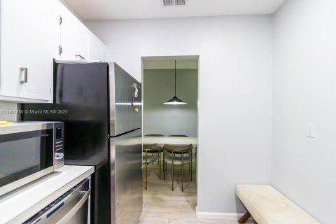 Copropriété à louer à Fort Lauderdale, Floride: 2 chambres, 102.19 m2 № 1975808 - photo 9