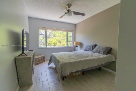 Copropriété à louer à Fort Lauderdale, Floride: 2 chambres, 102.19 m2 № 1975808 - photo 21