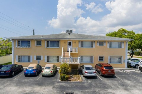Copropriété à louer à Fort Lauderdale, Floride: 2 chambres, 102.19 m2 № 1975808 - photo 2