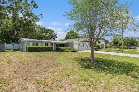 Casa en alquiler en Tampa, Florida, 3 dormitorios, 144.74 m2 № 1856120 - foto 2