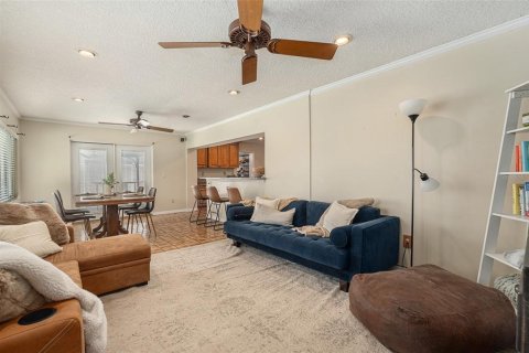 Casa en alquiler en Tampa, Florida, 3 dormitorios, 144.74 m2 № 1856120 - foto 13