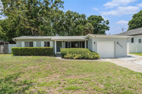 Casa en alquiler en Tampa, Florida, 3 dormitorios, 144.74 m2 № 1856120 - foto 1