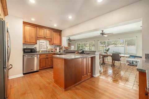 Casa en alquiler en Tampa, Florida, 3 dormitorios, 144.74 m2 № 1856120 - foto 8