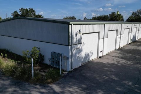 Propiedad comercial en alquiler en Port Charlotte, Florida № 1853926 - foto 2