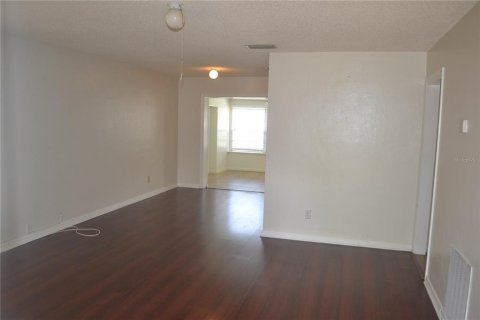 House in Lakeland, Florida 4 bedrooms, 152.36 sq.m. № 1602406 - photo 8