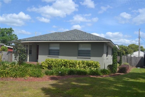 House in Lakeland, Florida 4 bedrooms, 152.36 sq.m. № 1602406 - photo 2