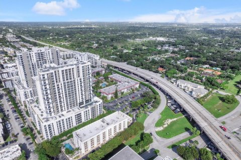 Condo in Miami, Florida, 2 bedrooms  № 1945107 - photo 28