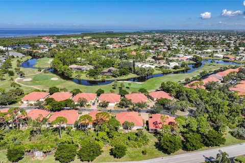 Villa ou maison à vendre à Punta Gorda, Floride: 2 chambres, 124.58 m2 № 2224452 - photo 27