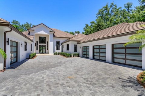 Купить виллу или дом в Уиндермир, Флорида 10 комнат, 433.39м2, № 1771200 - фото 2