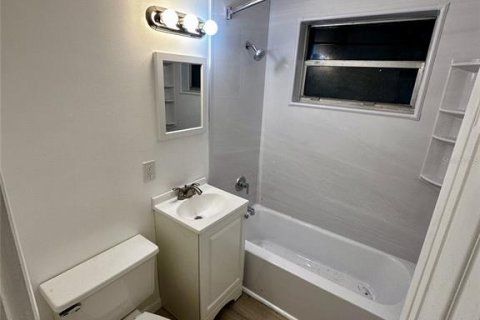 Villa ou maison à louer à Saint Petersburg, Floride: 2 chambres, 99.03 m2 № 1841803 - photo 9