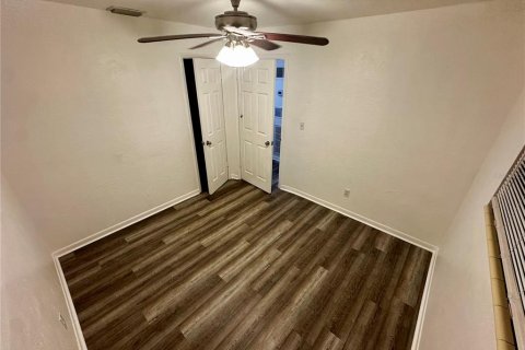 Villa ou maison à louer à Saint Petersburg, Floride: 2 chambres, 99.03 m2 № 1841803 - photo 4