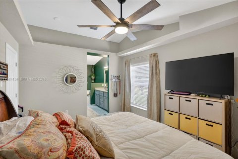 House in Vero Beach, Florida 3 bedrooms, 107.67 sq.m. № 2045539 - photo 12