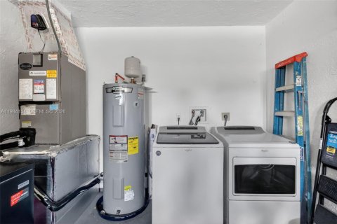 House in Vero Beach, Florida 3 bedrooms, 107.67 sq.m. № 2045539 - photo 21