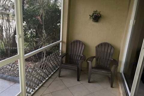 Townhouse in Pembroke Pines, Florida 2 bedrooms, 108.6 sq.m. № 1850799 - photo 26