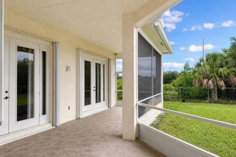 House in Naples, Florida 4 bedrooms, 255.76 sq.m. № 2231752 - photo 25