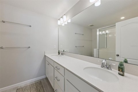 Adosado en venta en Oviedo, Florida, 3 dormitorios, 128.58 m2 № 2280193 - foto 16