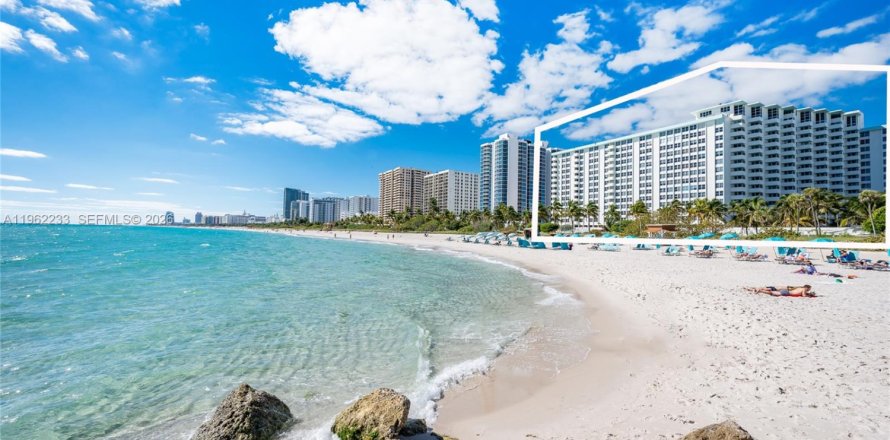 Condo in Miami Beach, Florida, 1 bedroom № 2080911