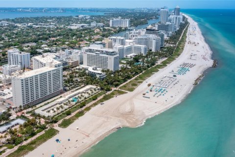Condo in Miami Beach, Florida, 1 bedroom № 2080911 - photo 21