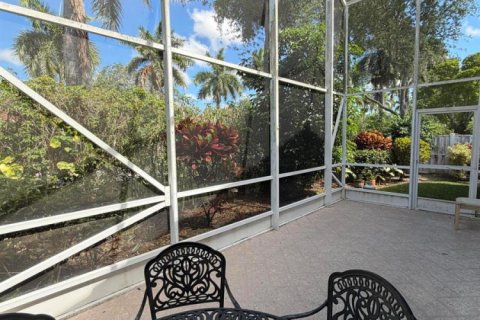 House in Boynton Beach, Florida 3 bedrooms, 203.18 sq.m. № 2147187 - photo 27