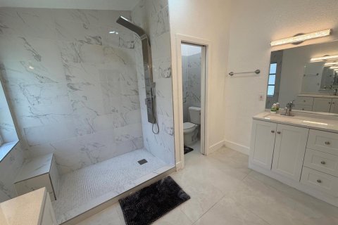 House in Boynton Beach, Florida 3 bedrooms, 203.18 sq.m. № 2147187 - photo 6