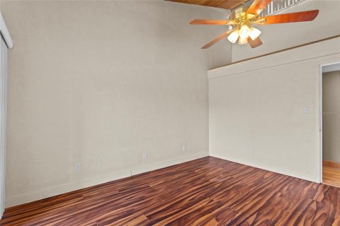 Купить кондоминиум в Хейнс-Сити, Флорида 4 комнаты, 90.49м2, № 1723802 - фото 20
