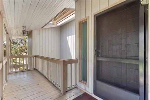 Купить кондоминиум в Хейнс-Сити, Флорида 4 комнаты, 90.49м2, № 1723802 - фото 2