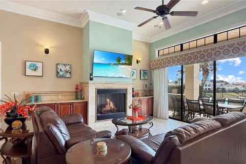 House in Four Corners, Florida 5 bedrooms, 470.18 sq.m. № 2138993 - photo 15